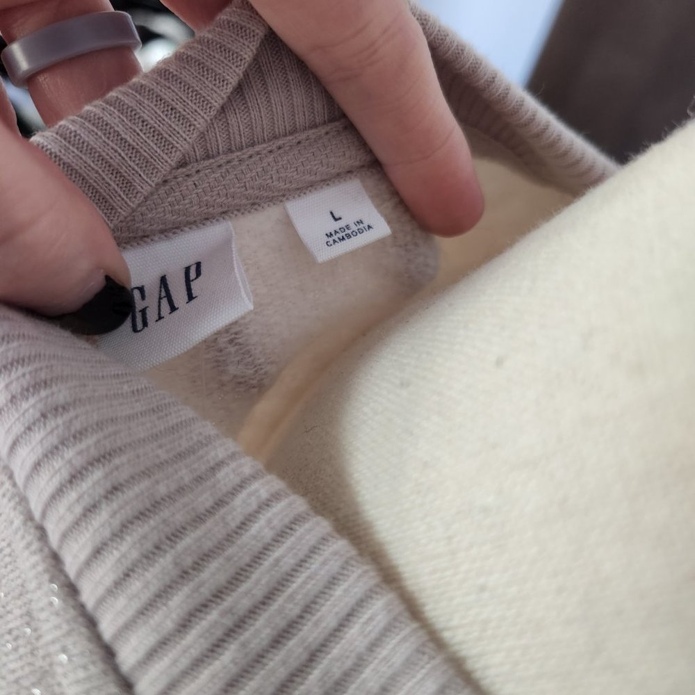 Gap Sparkly Cream Crew Neck Sweater Size Large - Picture 3 of 10